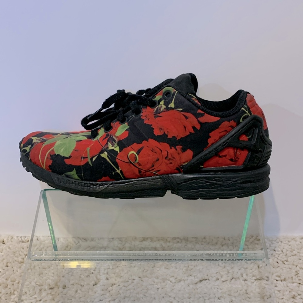 Red roses Adidas Torzion sneakers